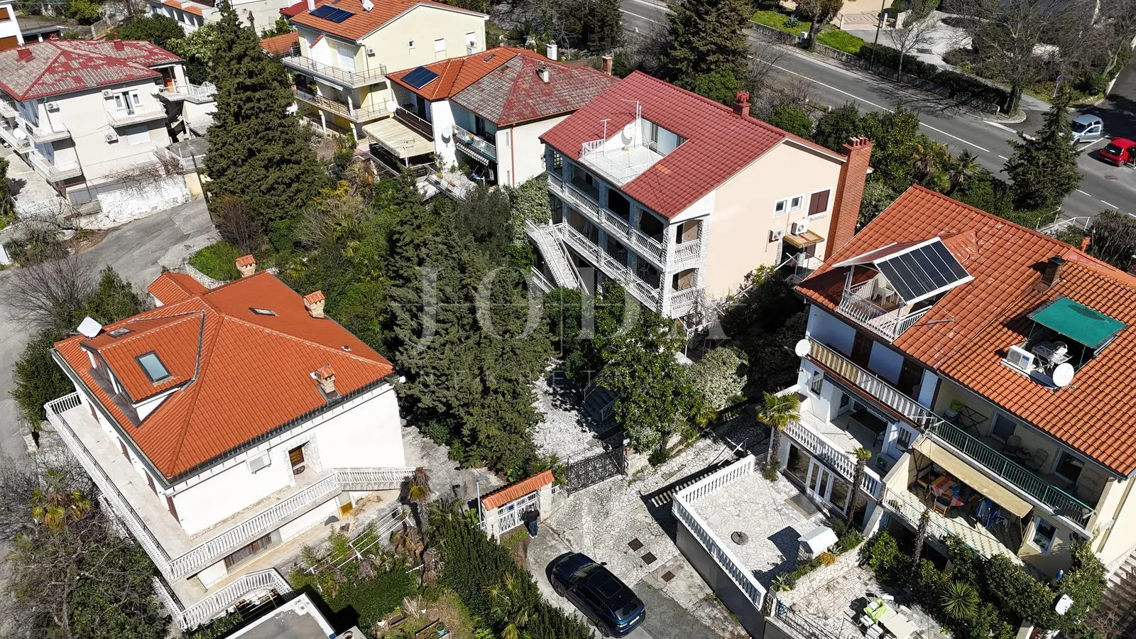 prostrana kuća u crikvenici – idealna investicija za turizam - slika 17