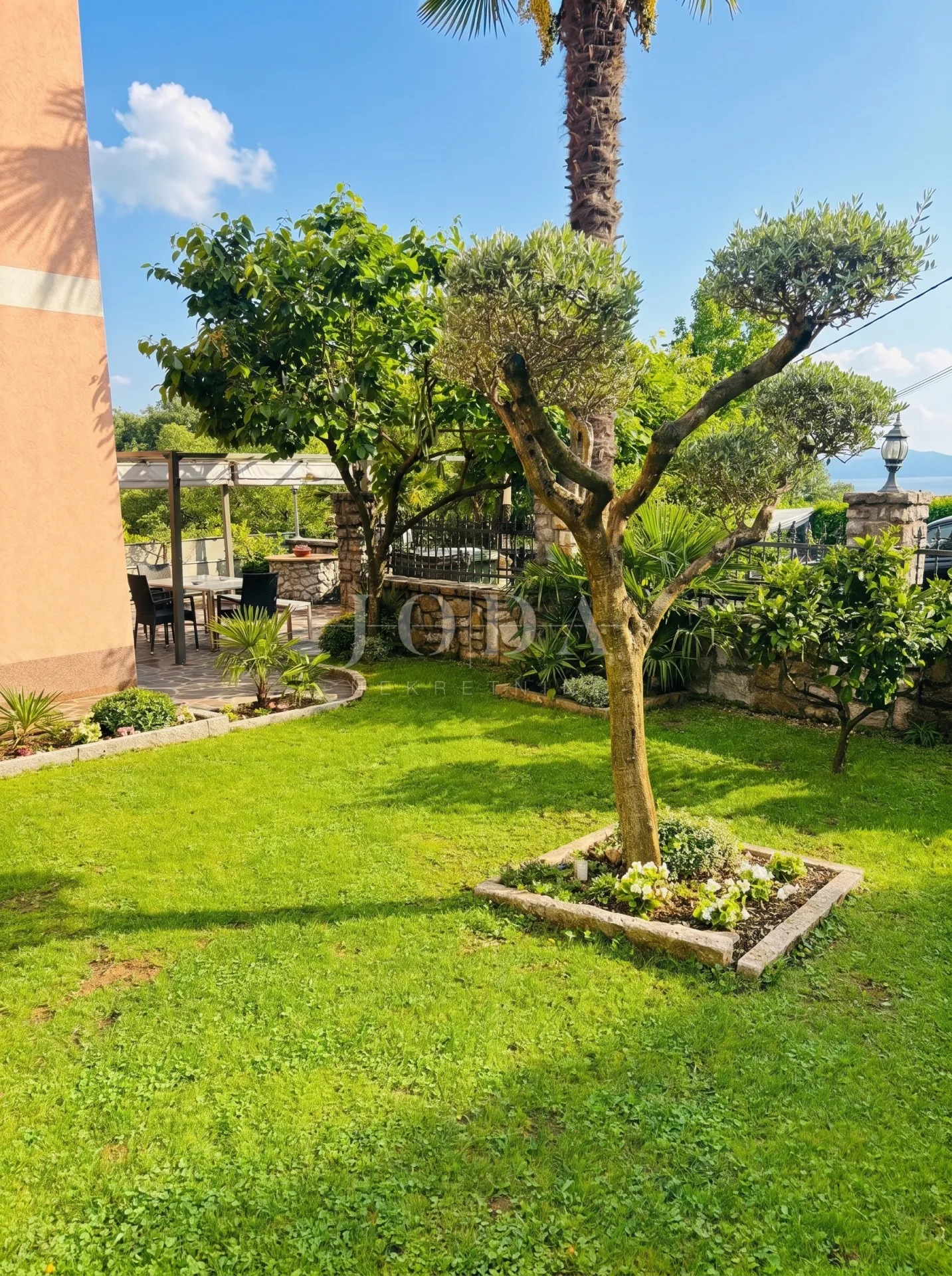 apartmanska vila sa 8 apartmana - slika 5