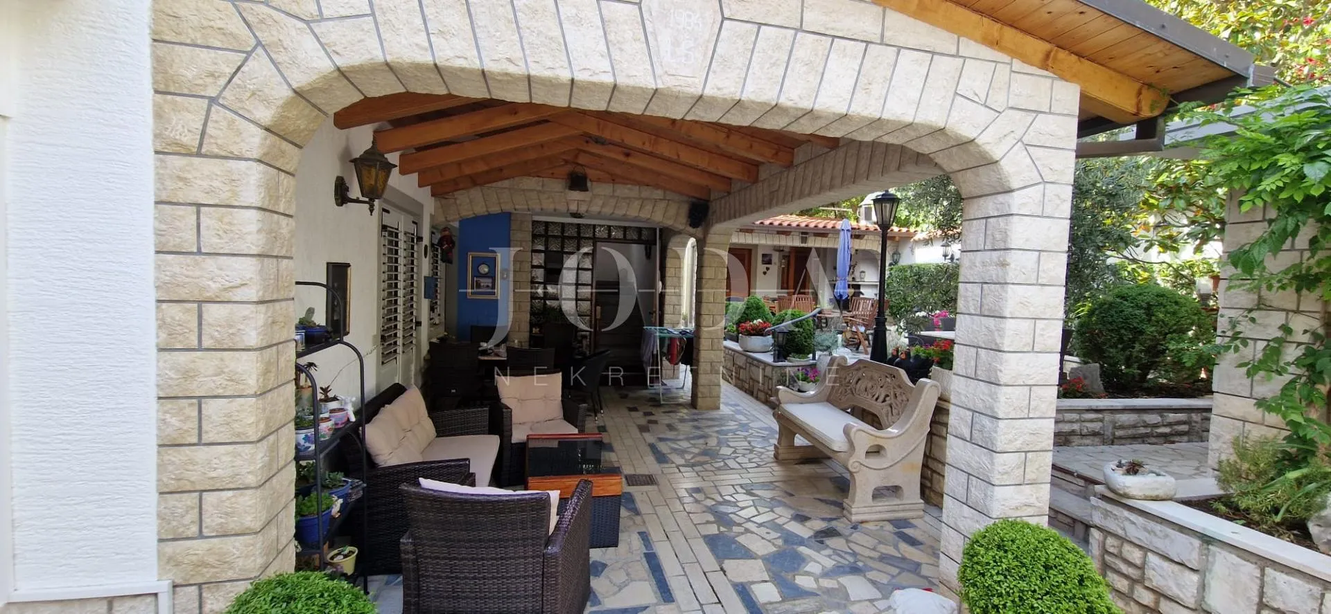 selce apartmanska villa s pogledom na more - slika 9