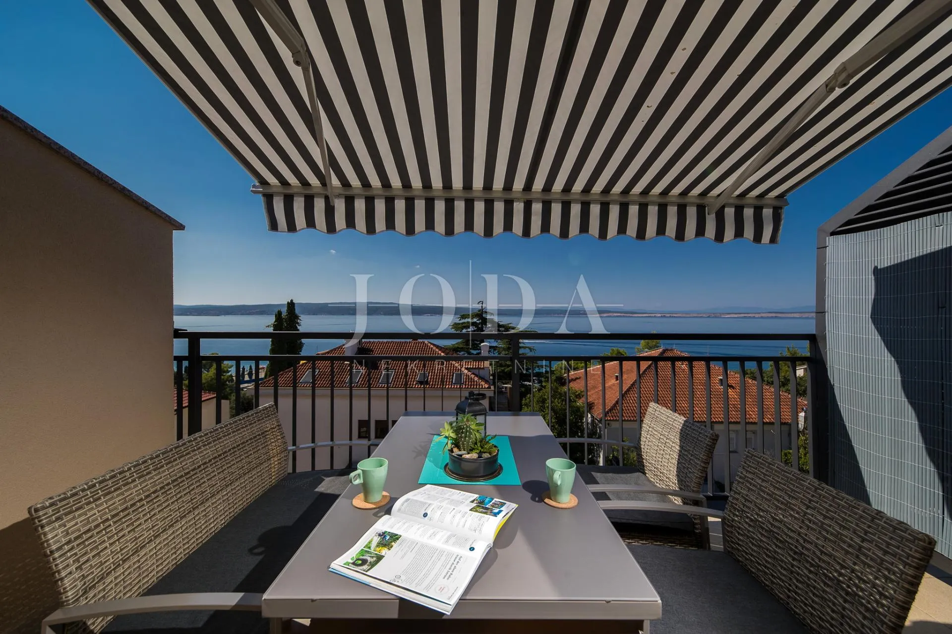 crni mol penthaus dva apartmana - slika 5
