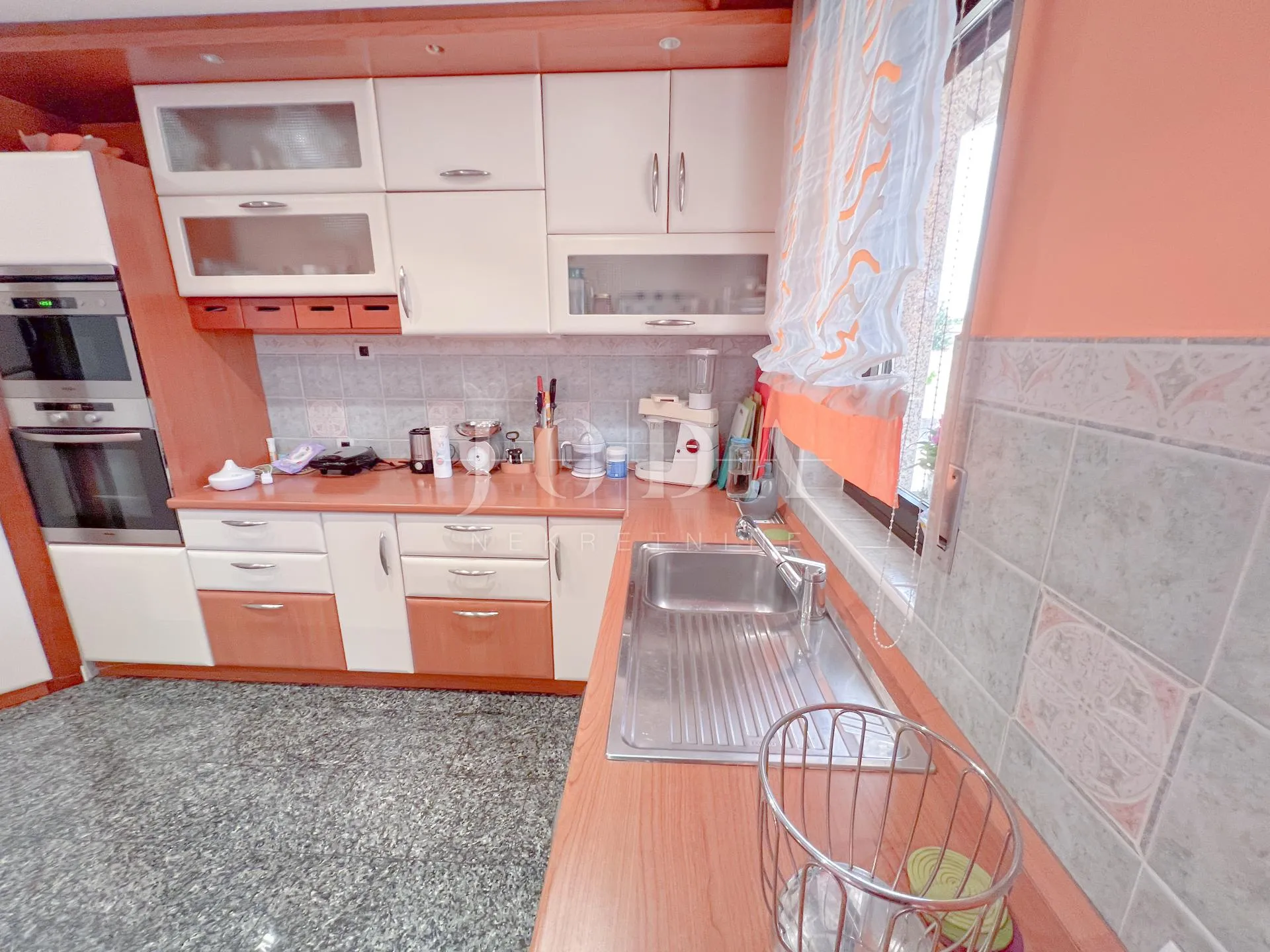 grobnik,samostojeća kuća sa poslovnim prostorom na velikoj okućnici - slika 36