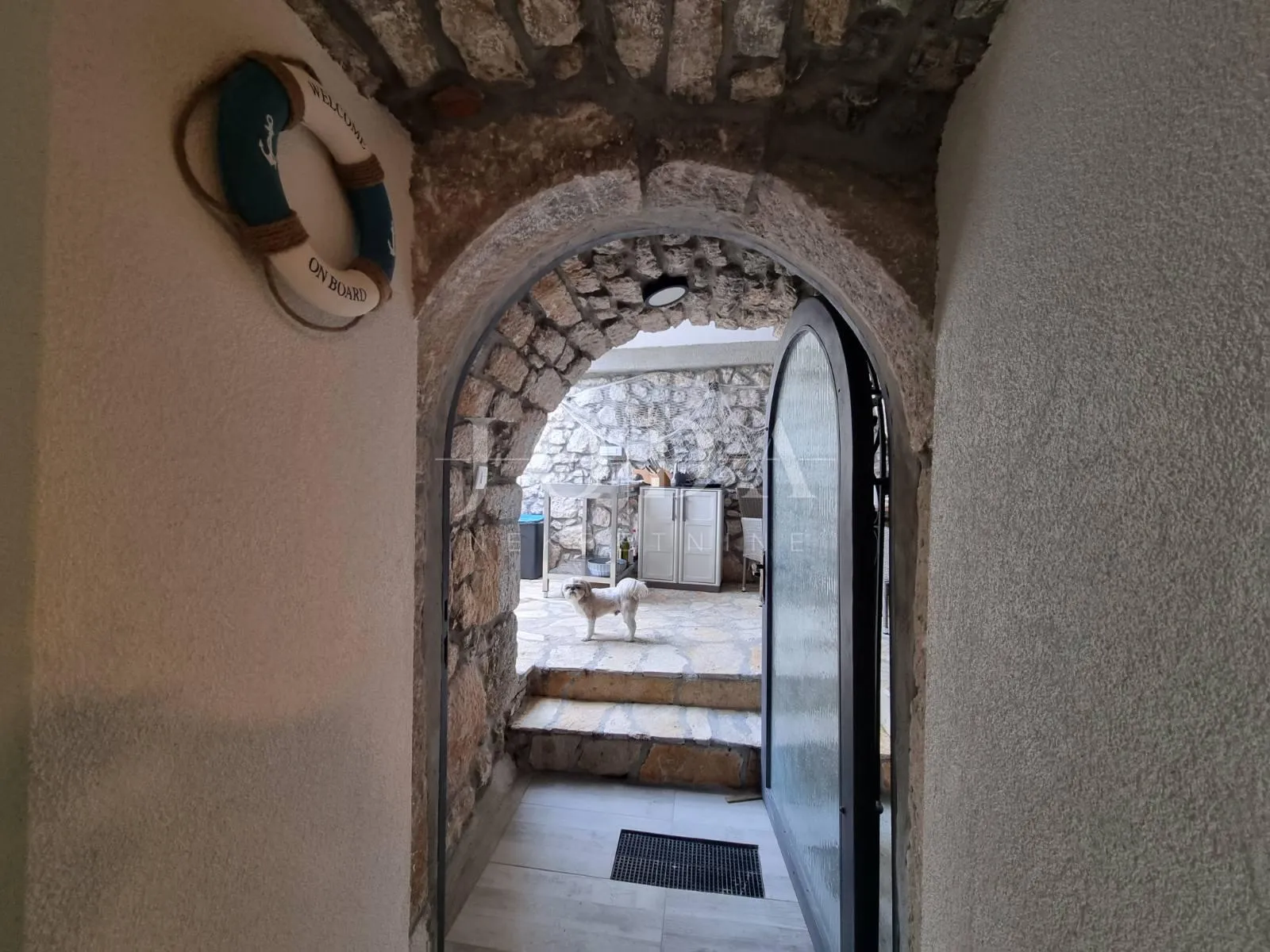 bribir, kuća sa okućnicom - slika 8