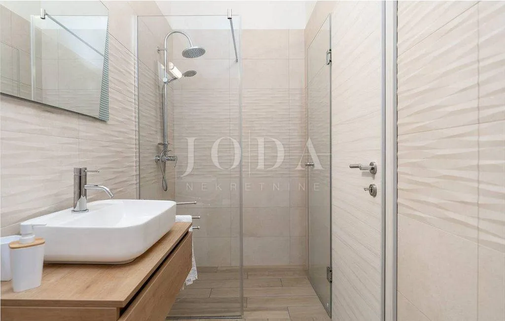 labin, okolica, villa za odmor sa bazenom i jaccuzijem na jedinstvenoj lokaciji - slika 41