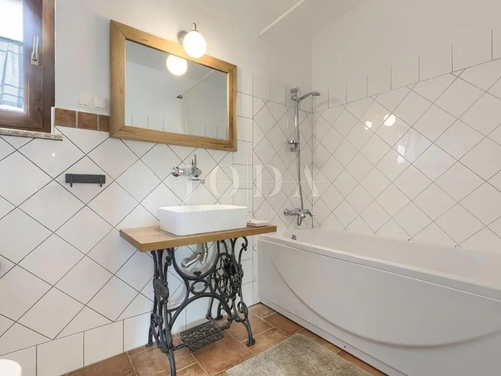svetvinčenat, okolica, prekrasna villa sa bazenom - slika 31