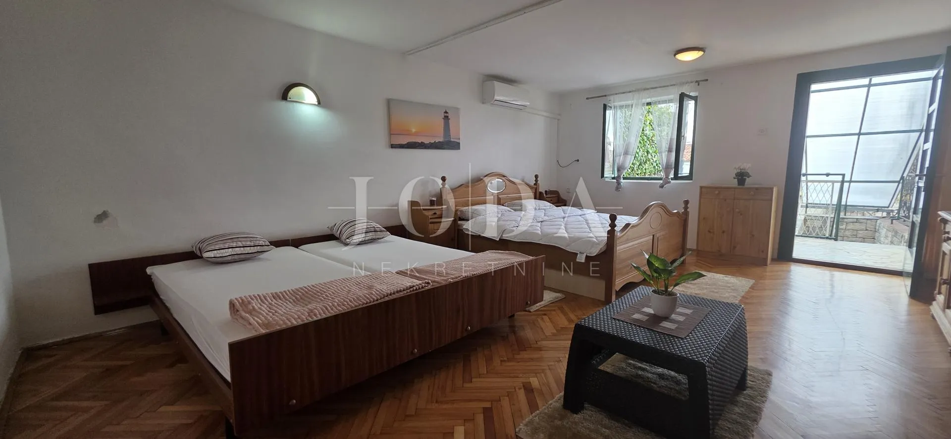 kuća s terasom i pogledom na more | selce, blizu plaže – prodaja - slika 9