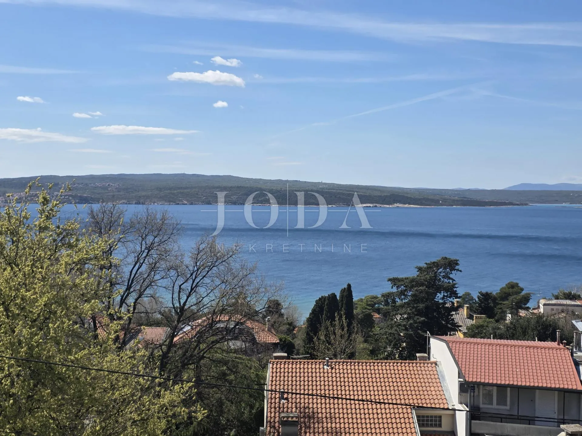 crikvenica- kuća sa više apartmana u blizini centra - slika 2