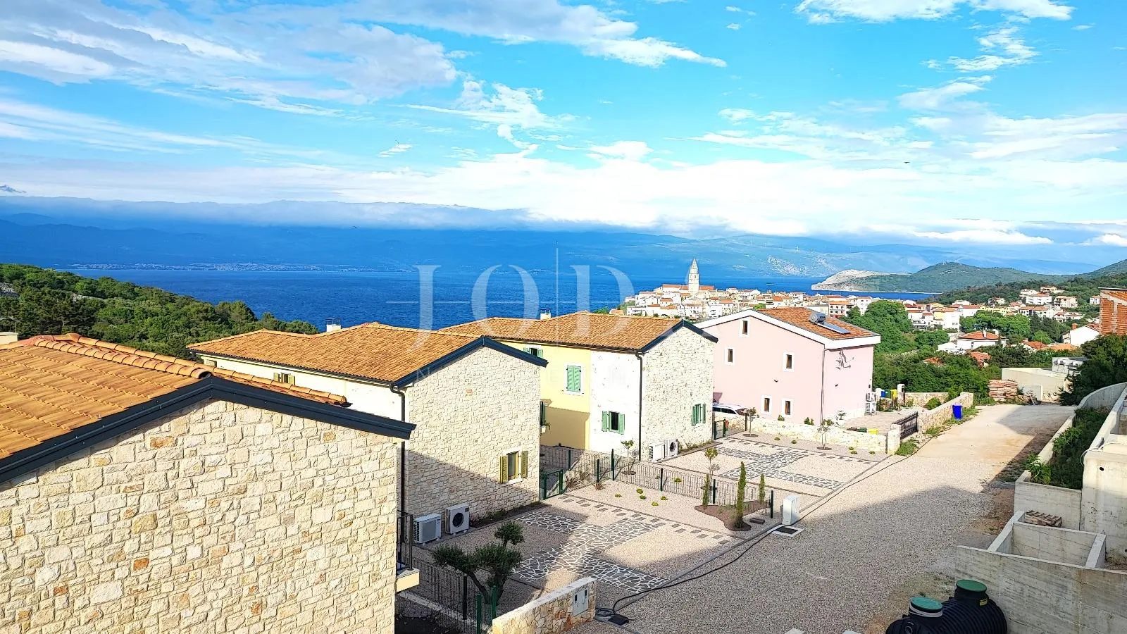 vrbnik, vila sa bazenom - slika 35