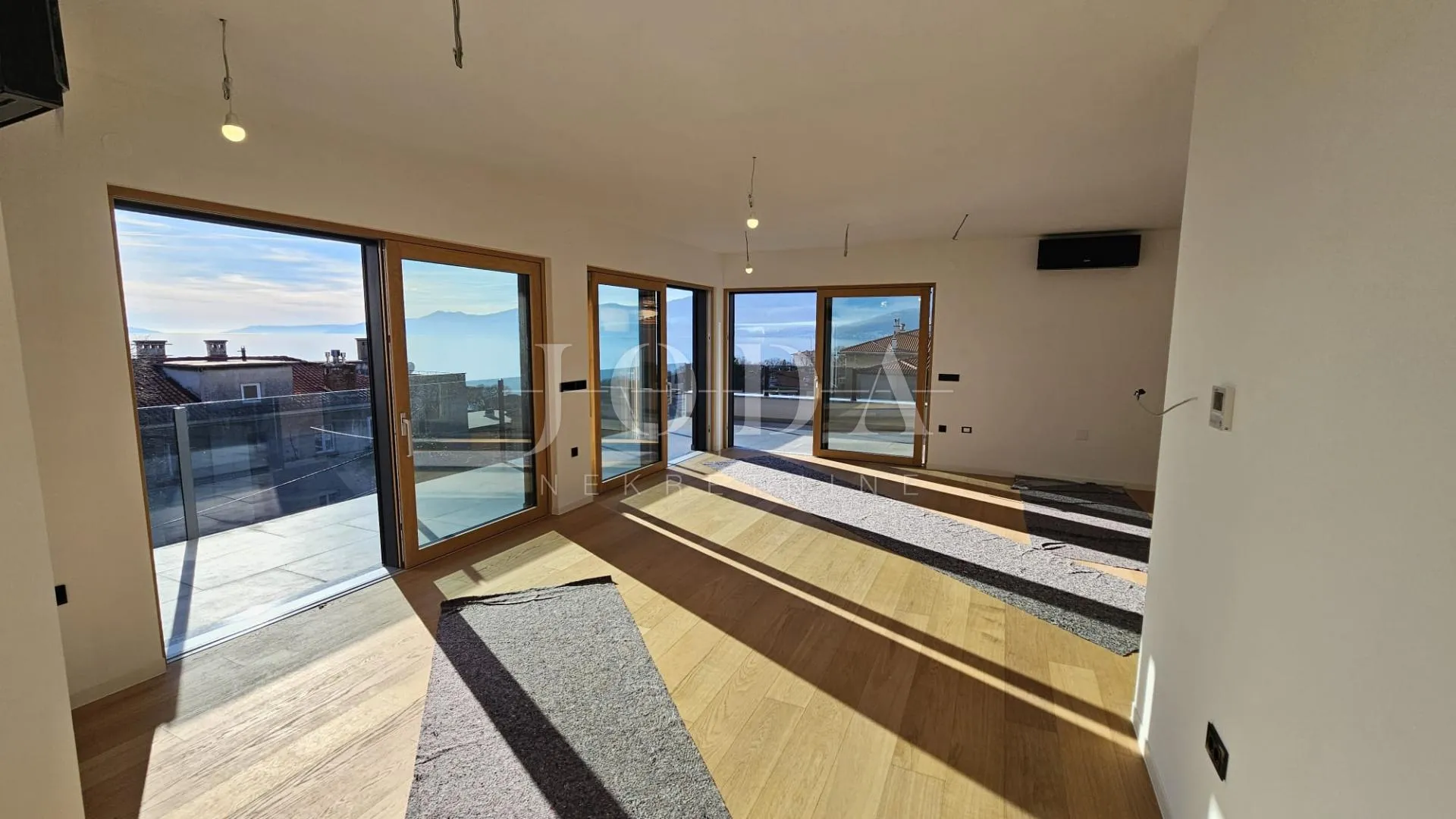 kantrida, luksuzni penthouse s panoramskom terasom i tri garažna mjesta - slika 17