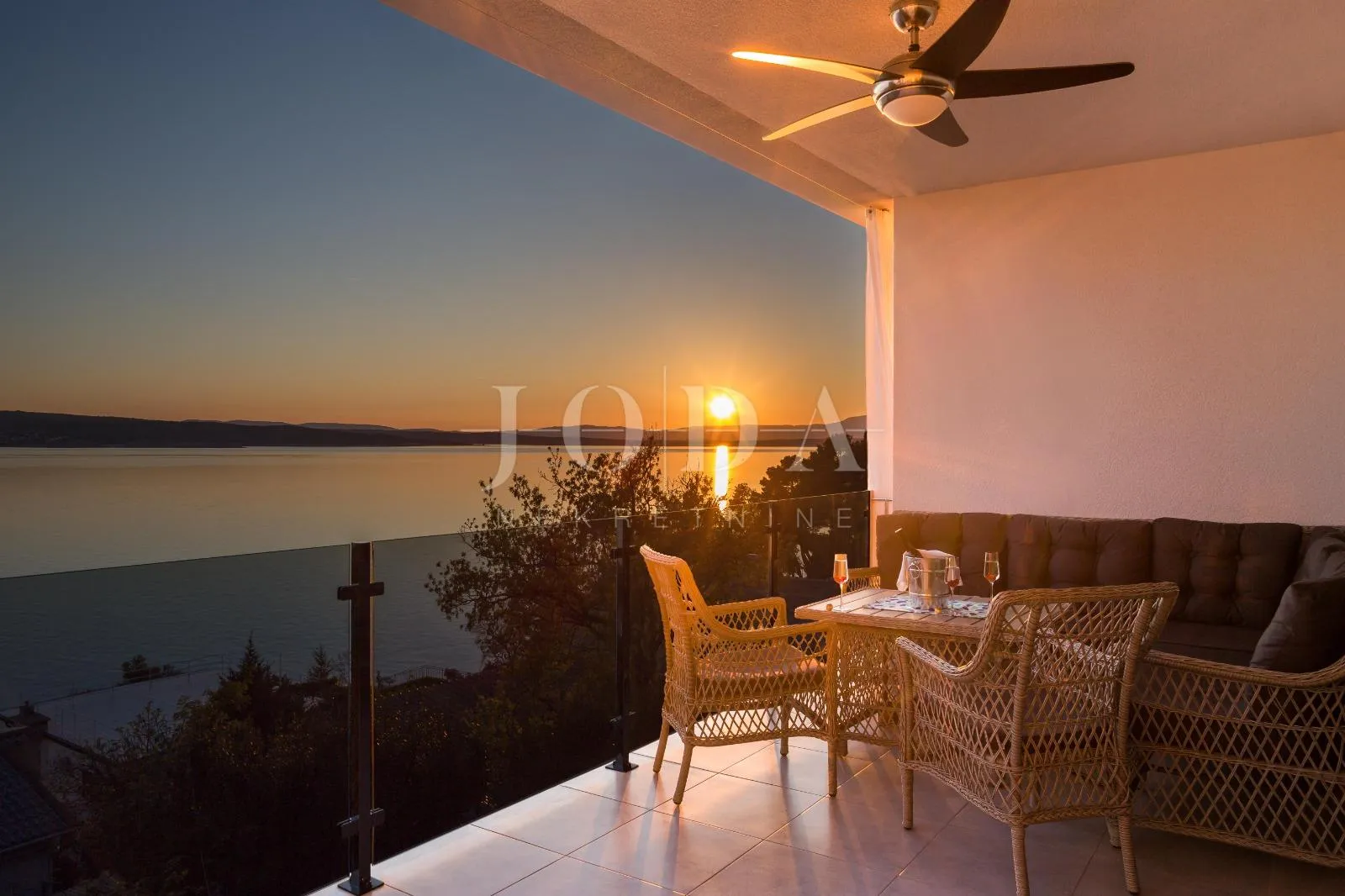 crikvenica luksuzni penthouse s fenomenalnim pogledom - slika 10