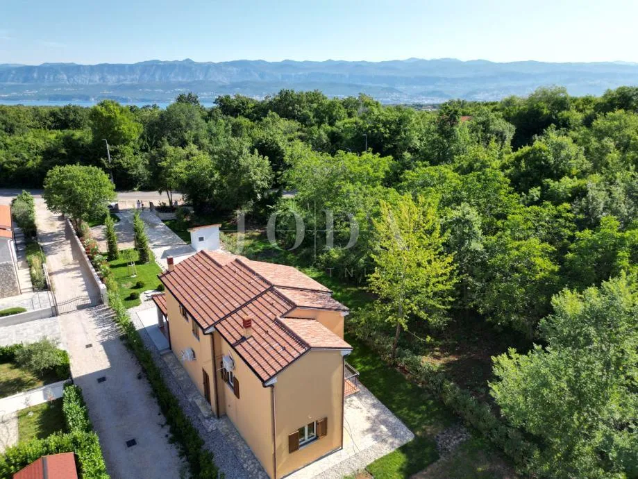 kuća za odmor s bazenom - slika 3