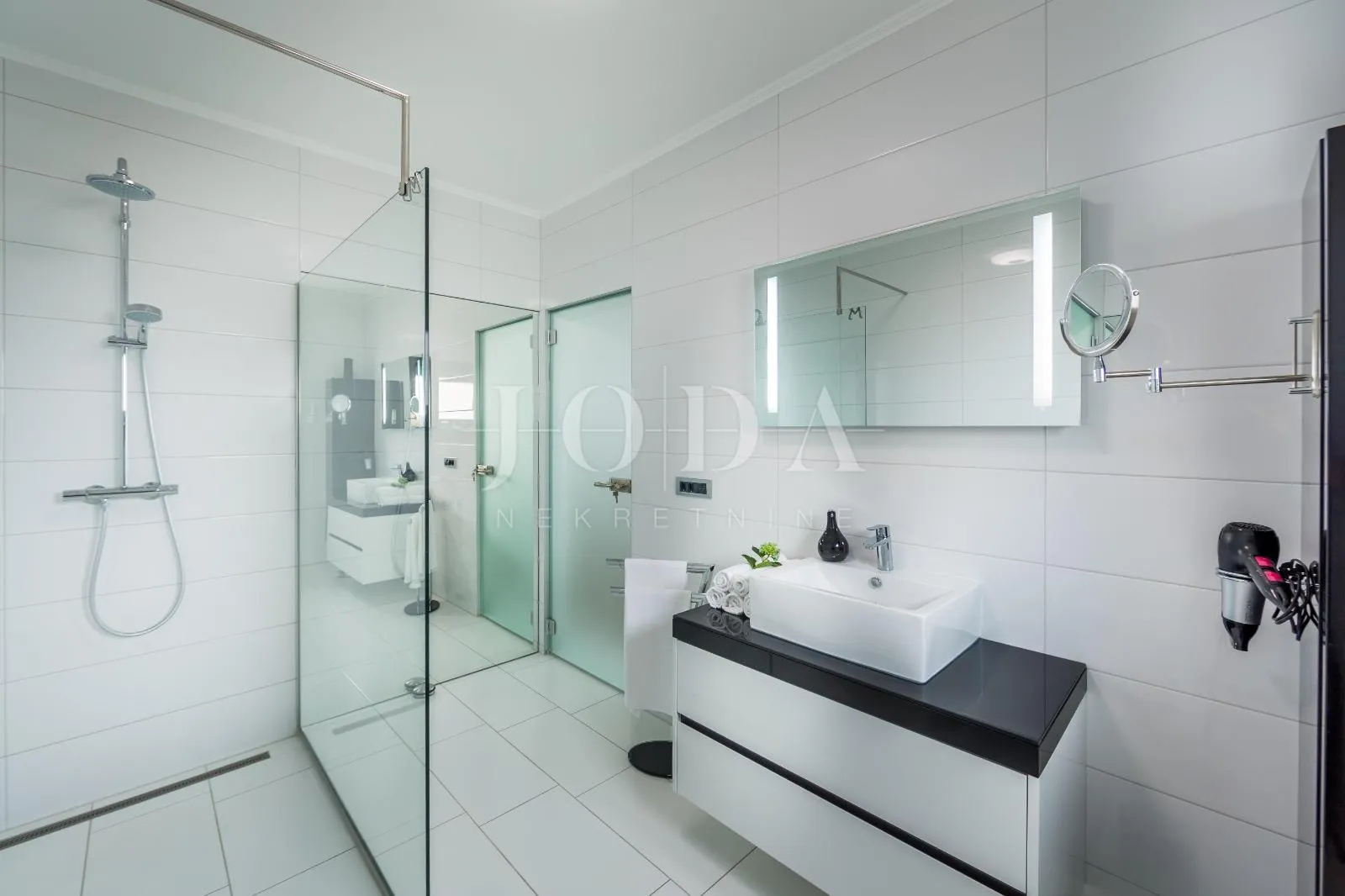 crikvenica luksuzni penthouse s fenomenalnim pogledom - slika 15