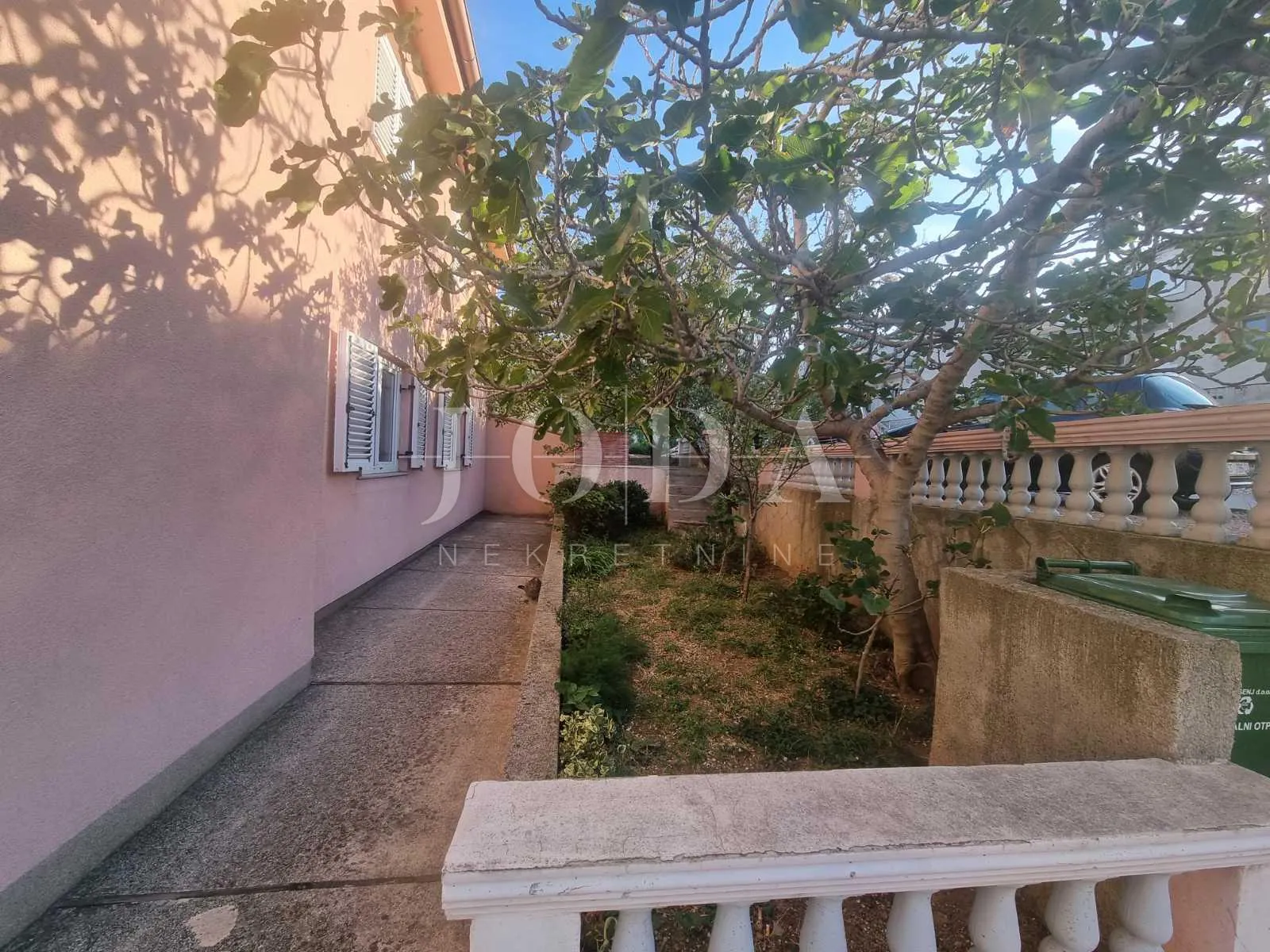 senj, kuća sa dvije stambene jedinice - slika 23