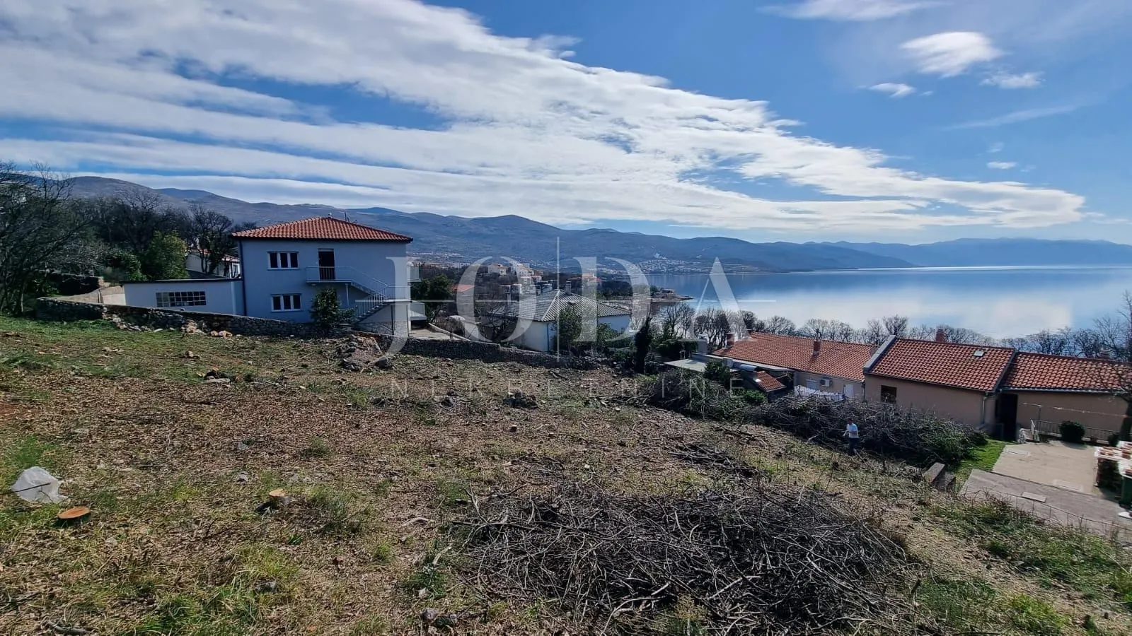 povile teren drugi red do mora - slika 5