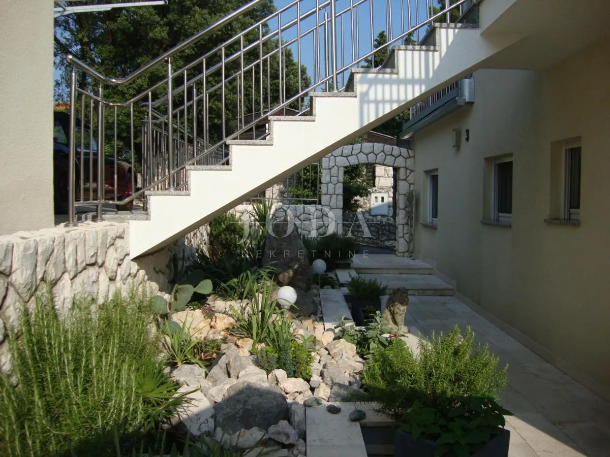 novi vinodolski, kuća 50m od mora - slika 25