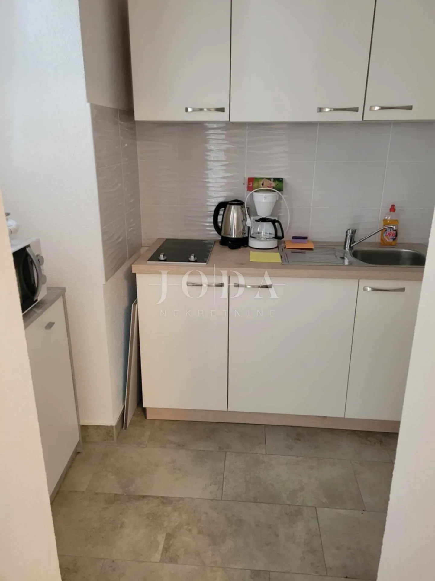 šilo kuća sa 3 apartmana - slika 24