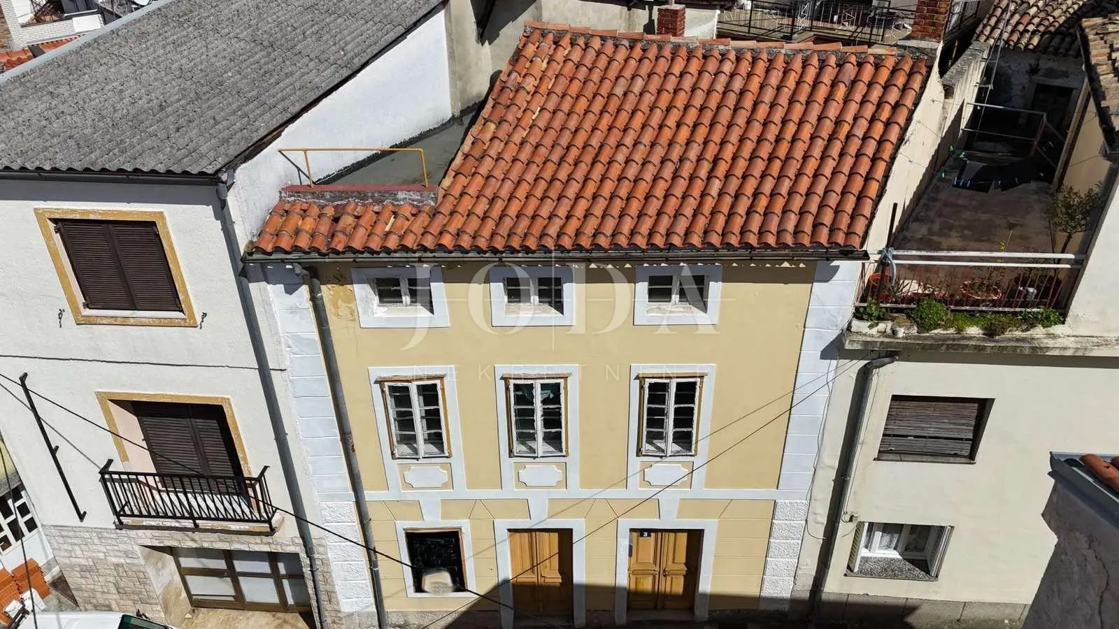 selce, kuća 50 m od mora za adaptaciju - slika 3