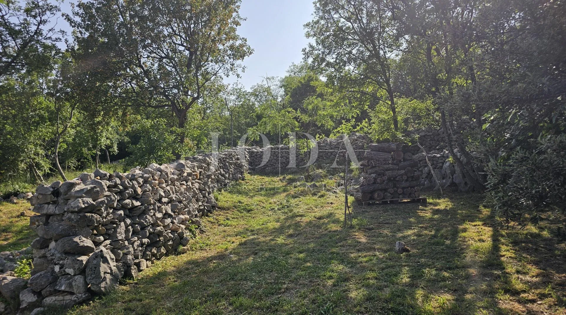 top lokacija kuća sa prekrasnim pogledom i prostranim zemljištem,labin okolica - slika 29