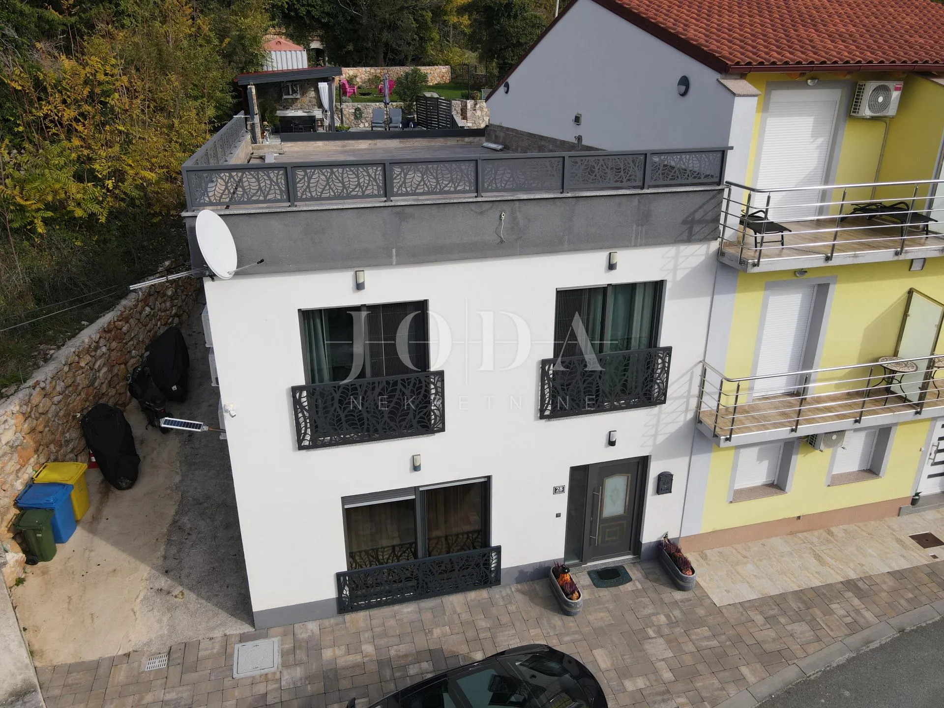 bribir kuća sa bazenom - slika 29