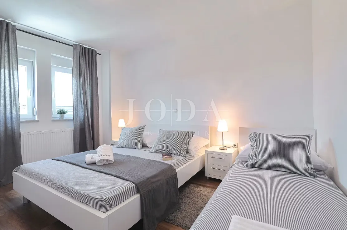 seline, starigrad - luksuzna villa s bazenom - slika 26