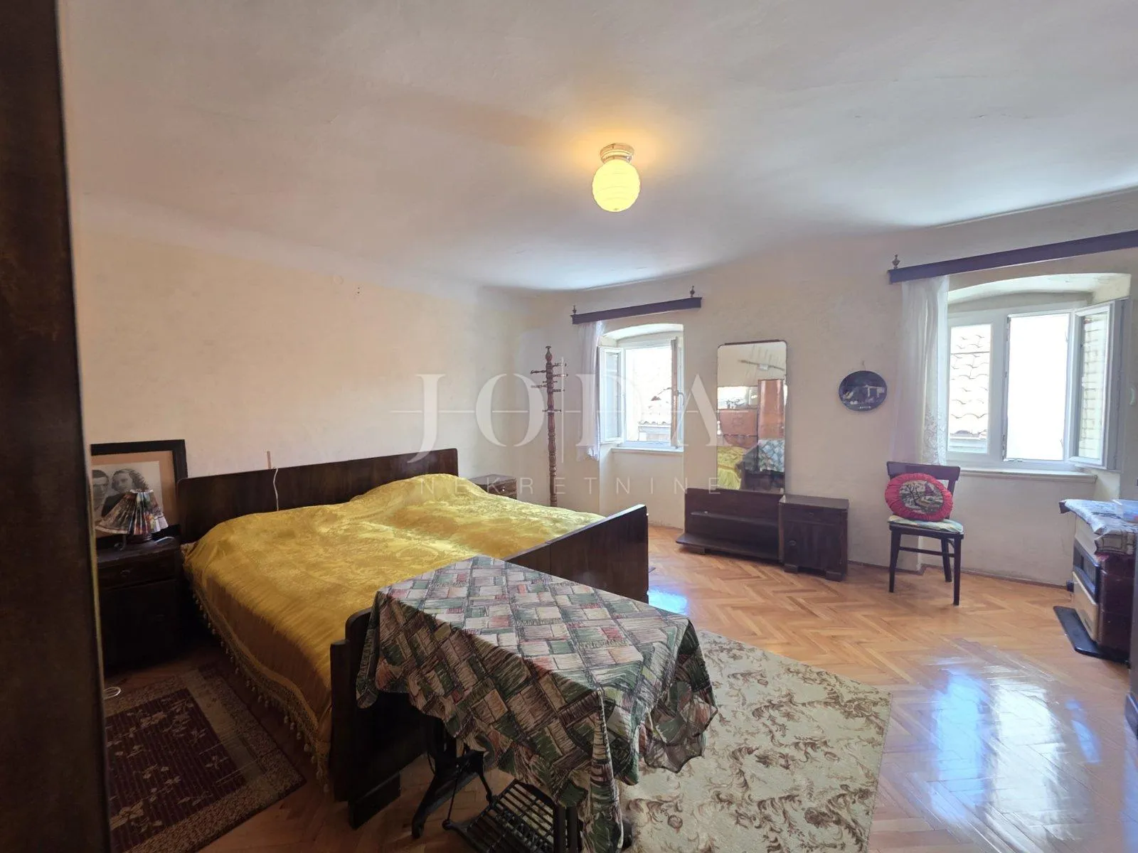 senj, šarmantna kuća u centru grada - slika 15