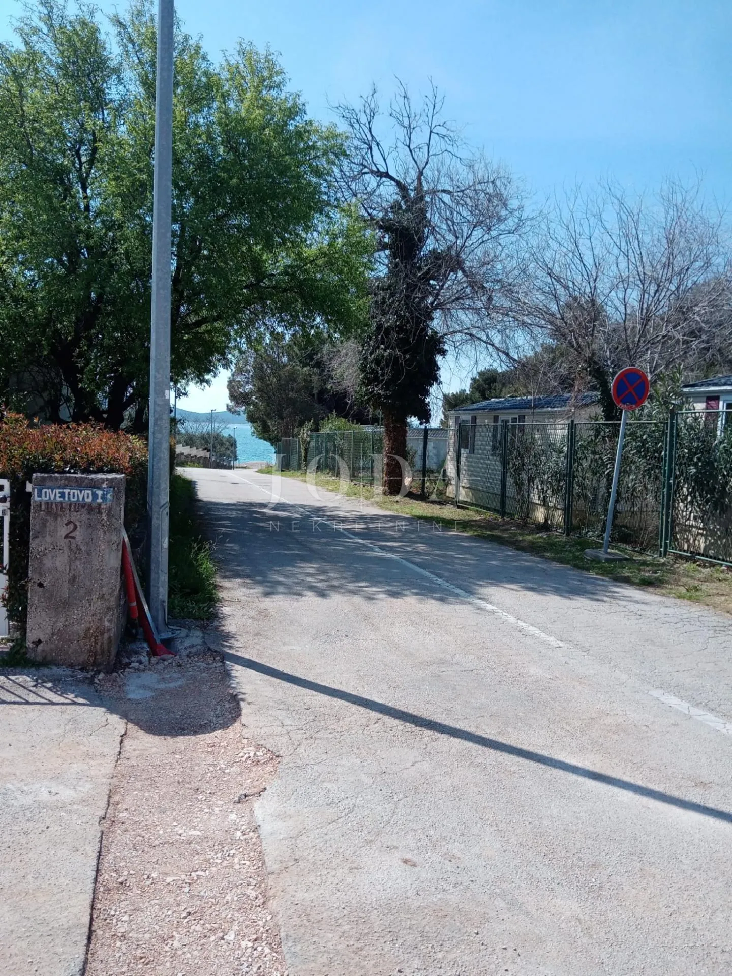 vodice, kuća sa parkingom na vrhunskoj lokaciji - slika 5