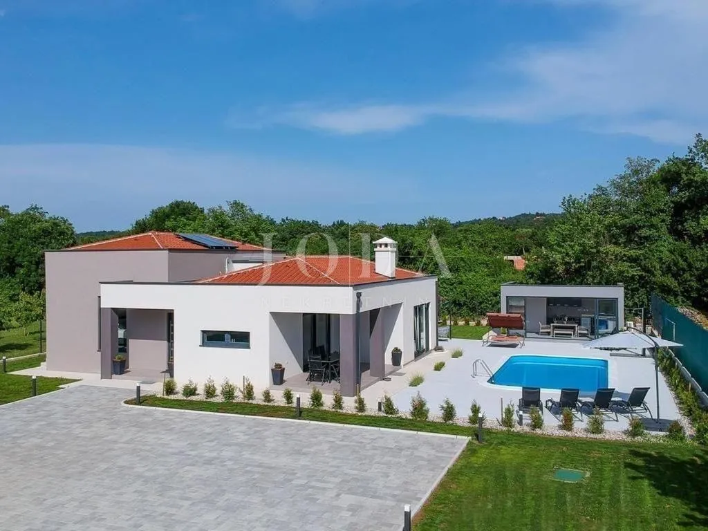 Labin, luksuzna Villa sa grijanim bazenom