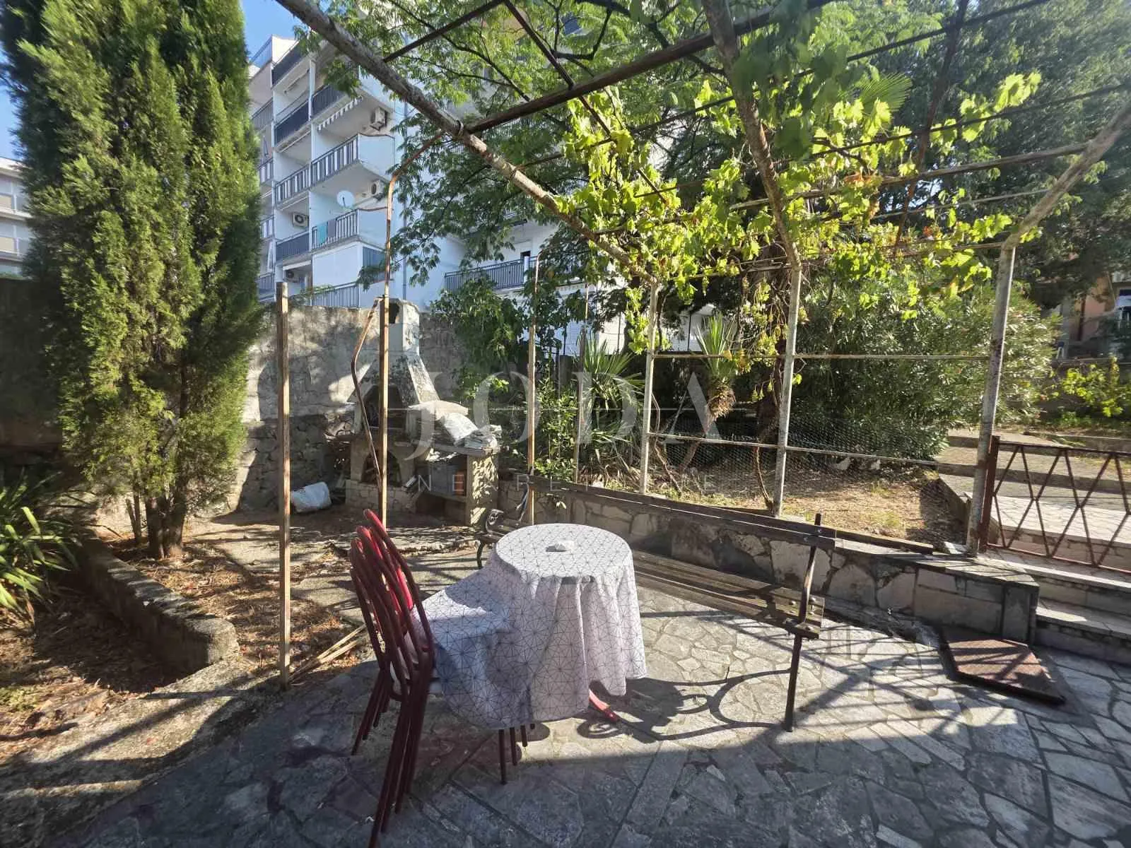 crikvenica, stan sa garažom i okućnicom - slika 12