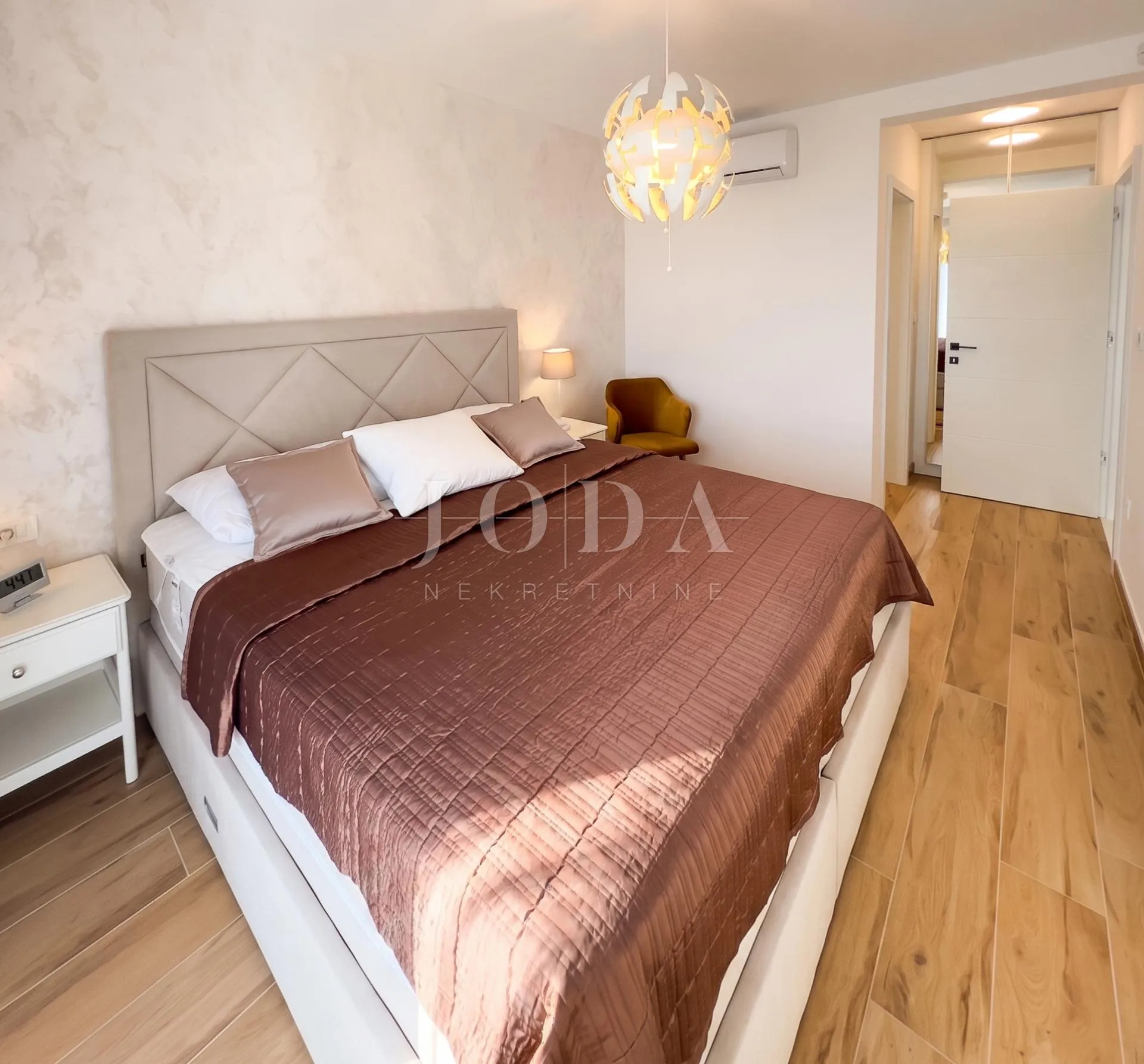 klenovica prvi red do mora - slika 26
