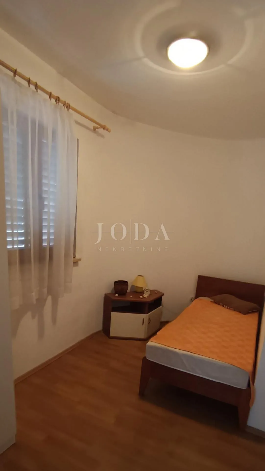 obiteljska kuća sa tri stana,poreč okolica - slika 17