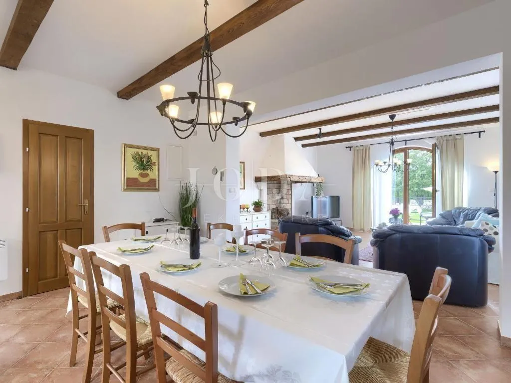 svetvinčenat, okolica, prekrasna villa sa bazenom - slika 23