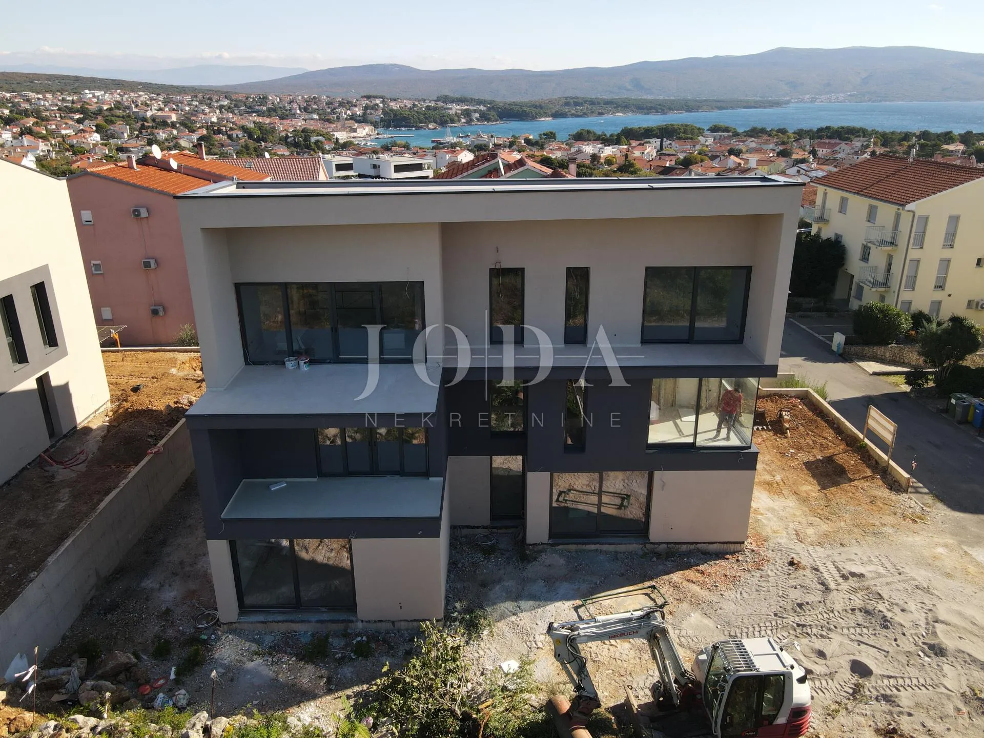 krk dvoetažni stan - slika 10