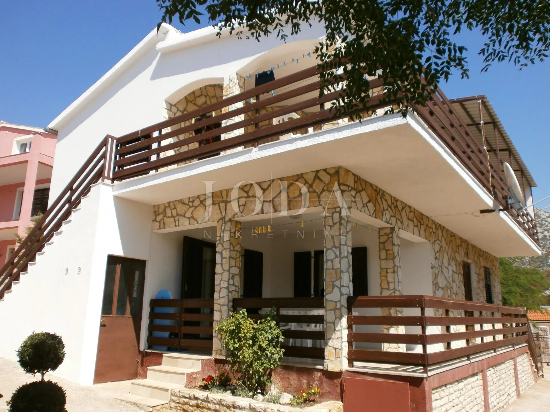 karlobag – dvije kuće, idealno za turizam - slika 1