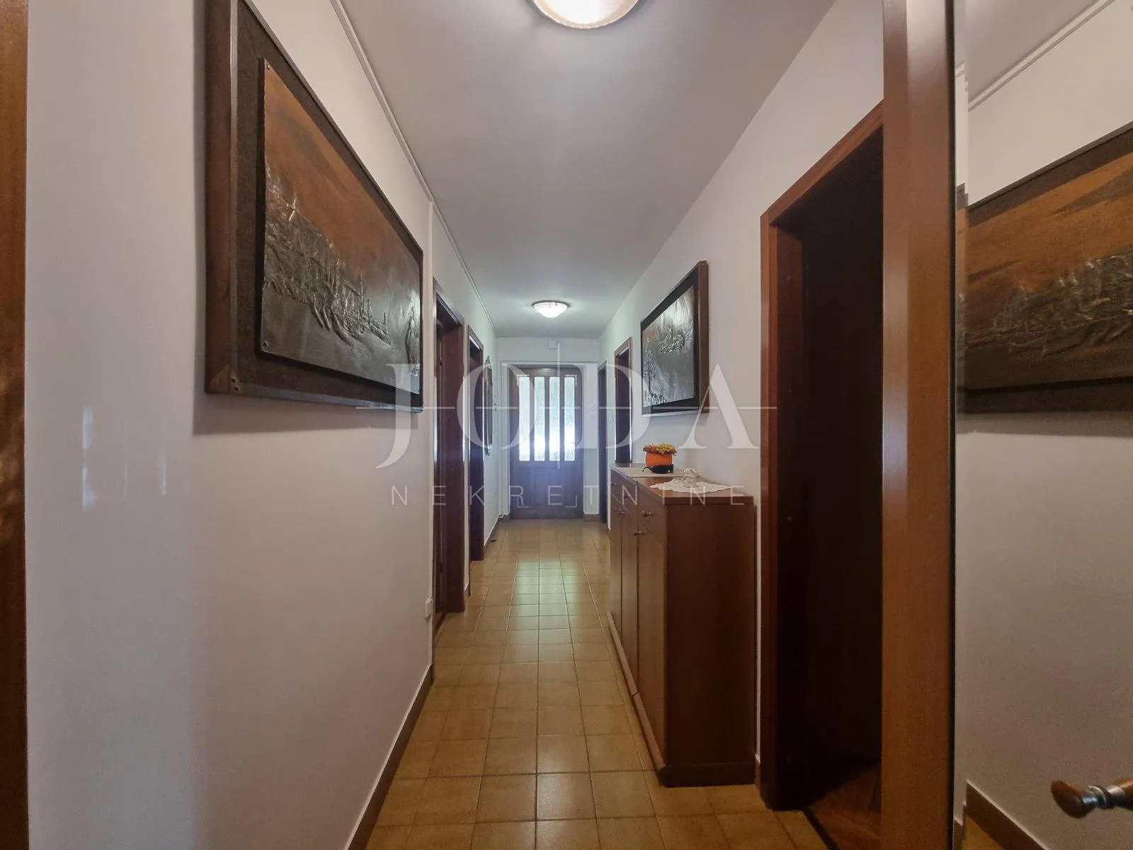 crikvenica, trosobni stan u širem centru grada - slika 8
