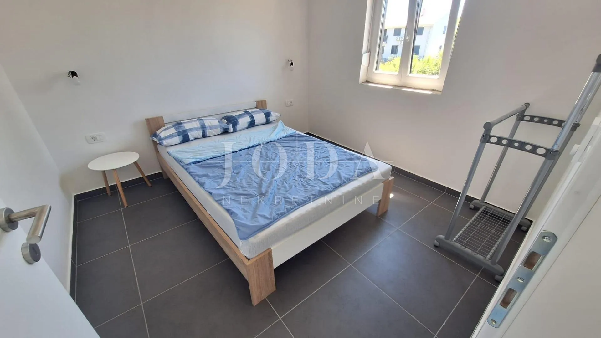 vrbnik - nova kuća s predivnim pogledom - slika 12