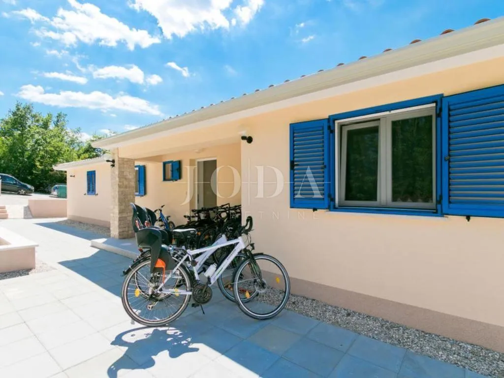 labin, okolica, villa sa bazenom i saunom - slika 7