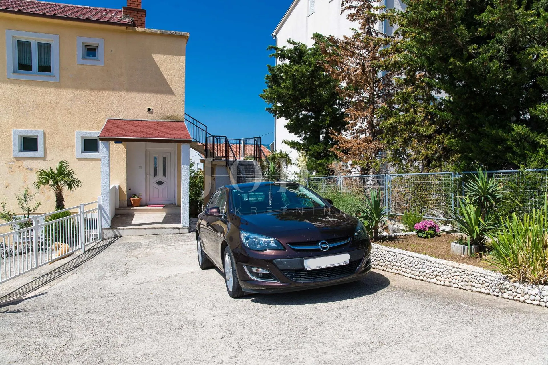 selce stan s pogledom na more - slika 18