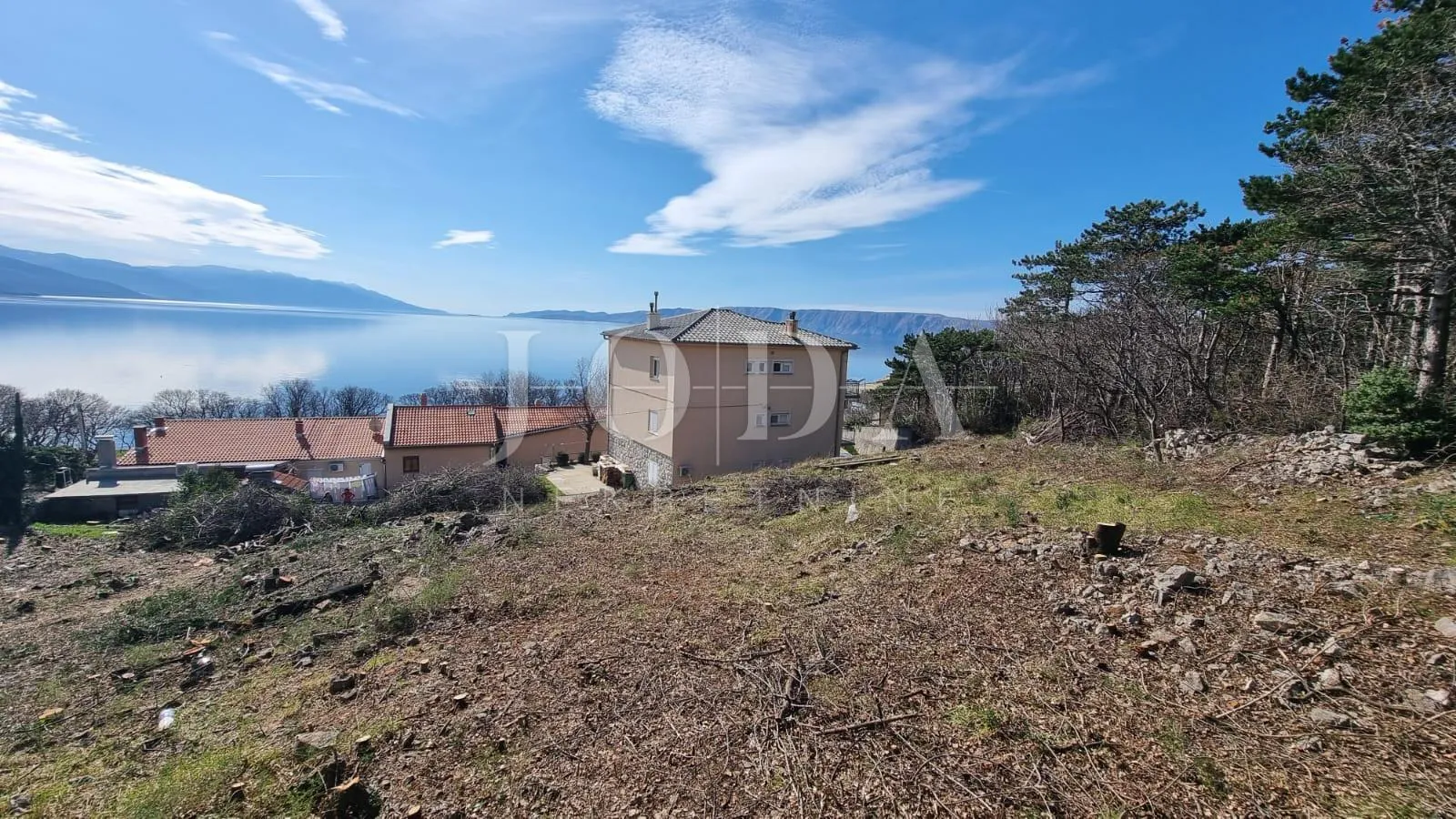 povile teren drugi red do mora - slika 6