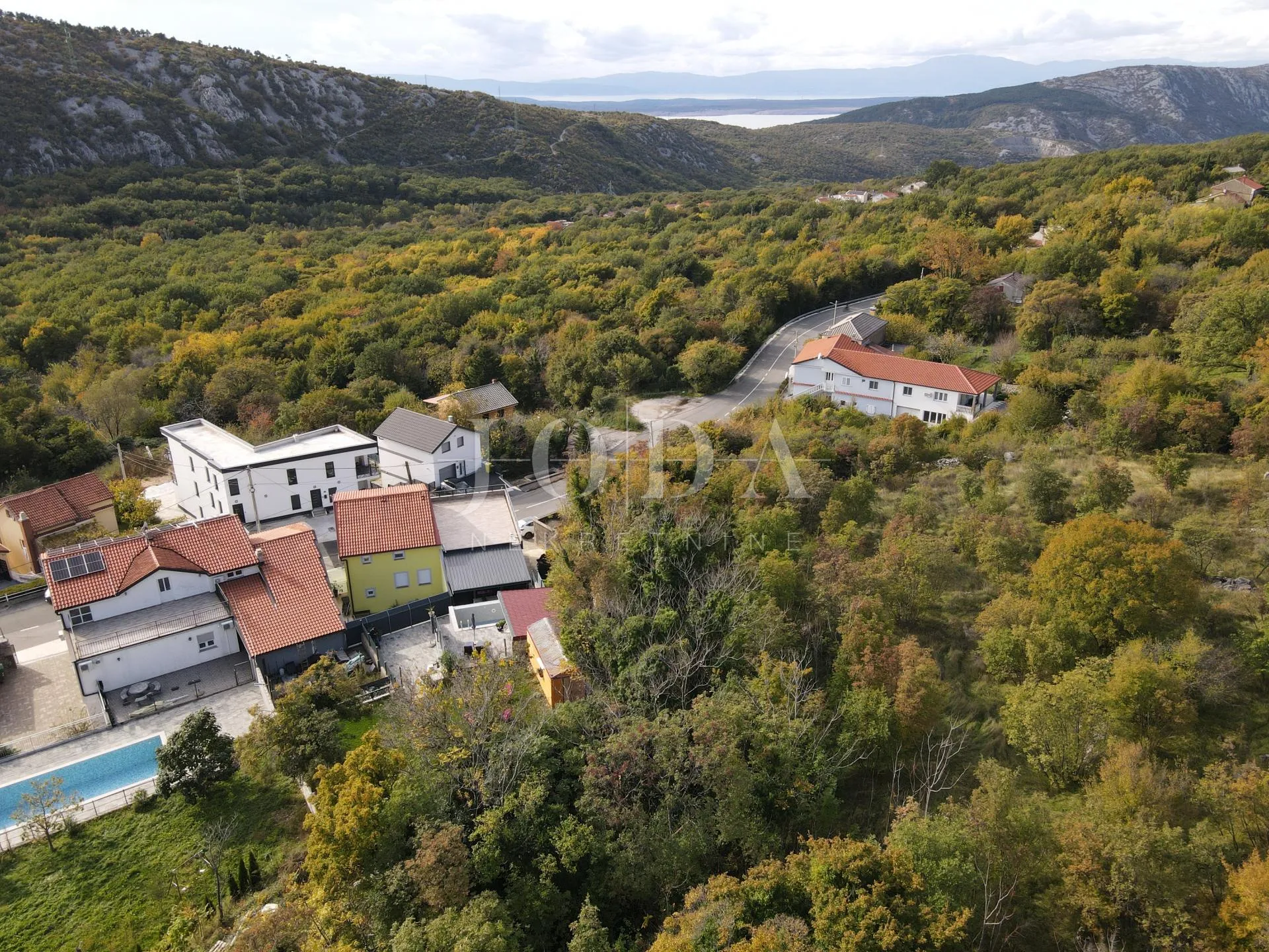 bribir kuća sa bazenom - slika 26