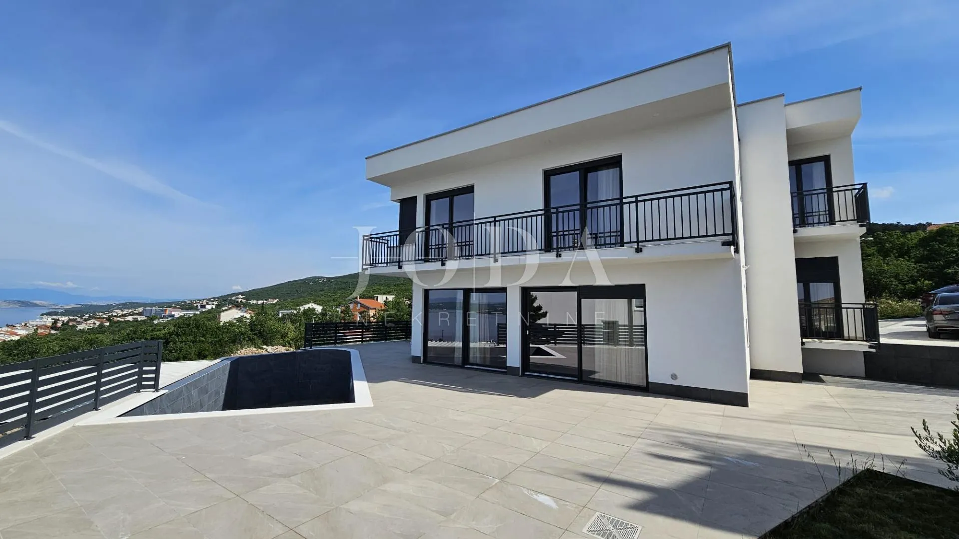 crikvenica kuća sa bazenom - slika 13