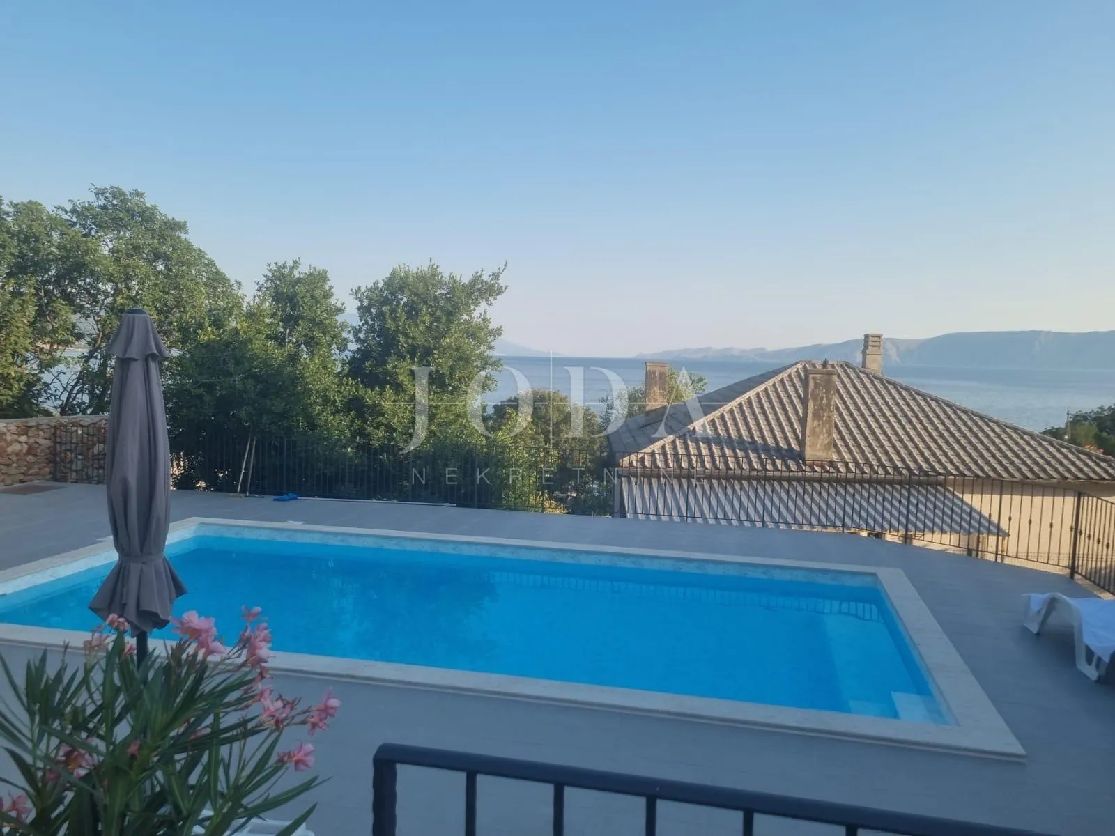novi vindolski, kuća 70m od mora - slika 10