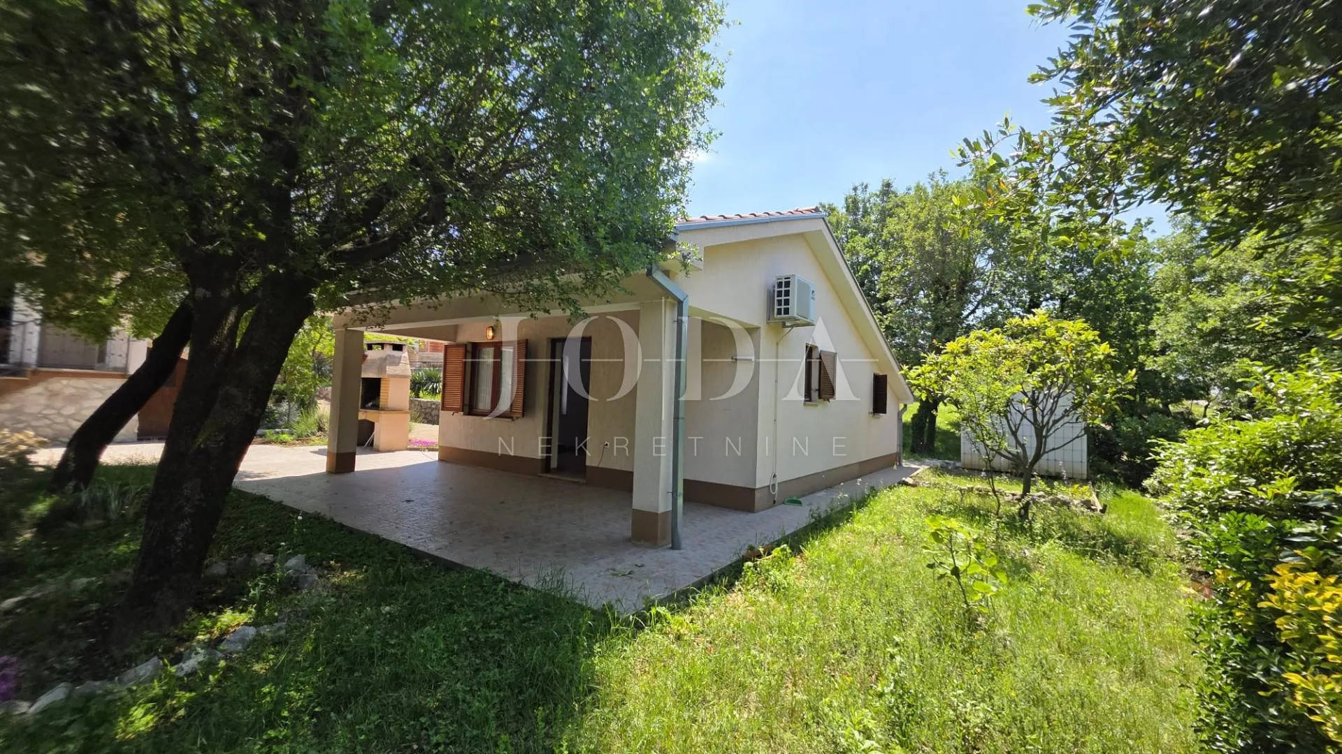 kraljevica kuća blizu mora - slika 1