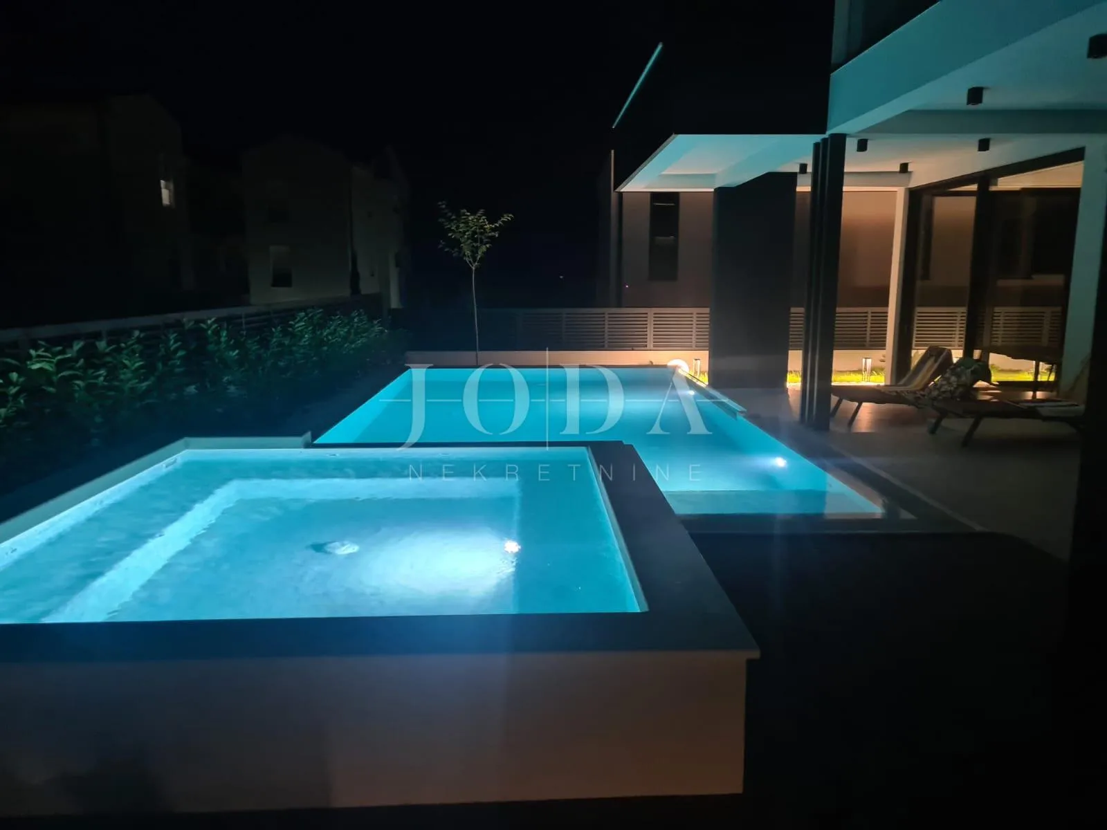 zadar, okolica, moderna vila blizu mora - slika 11