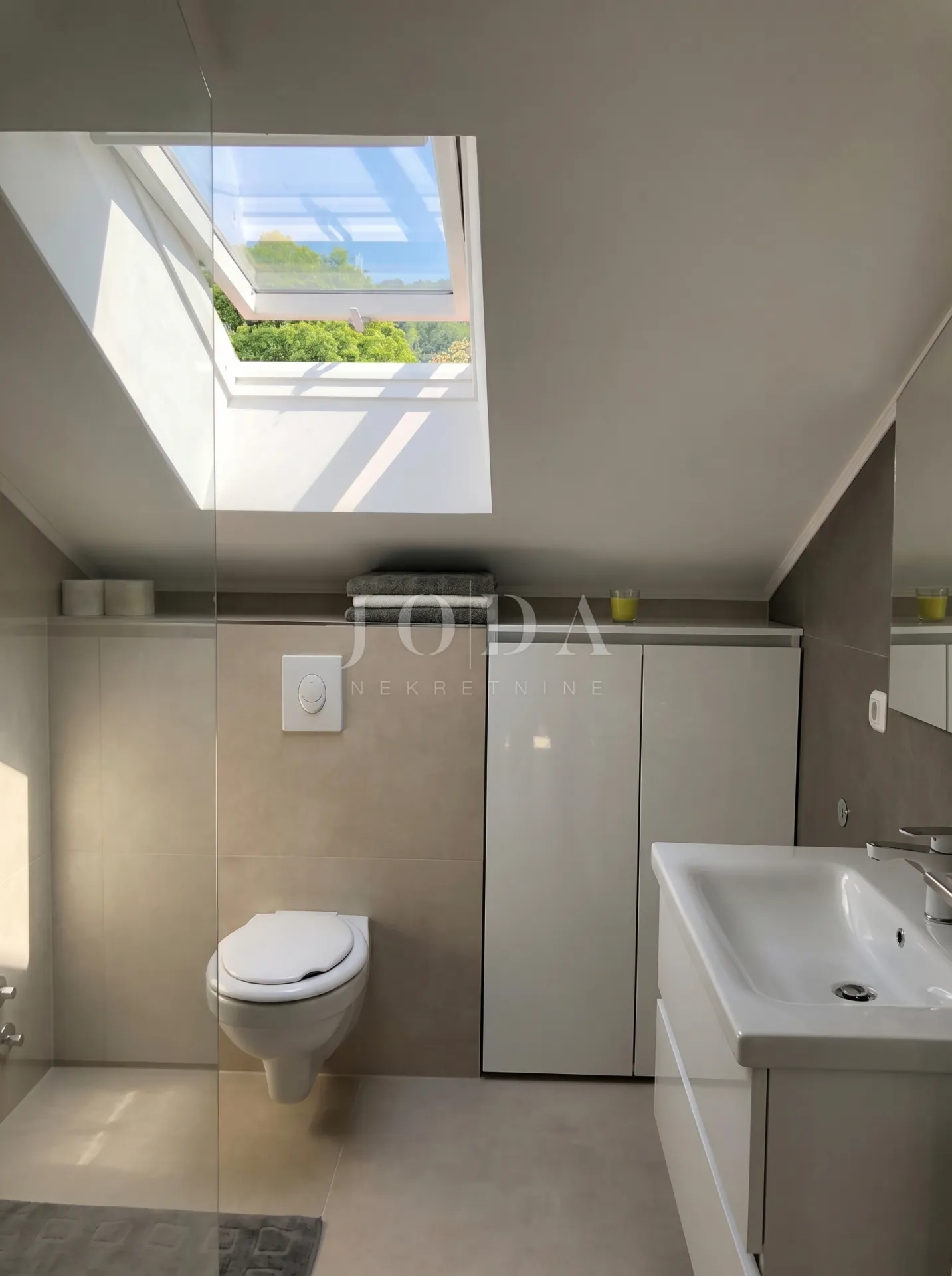 apartmanska vila sa 8 apartmana - slika 24