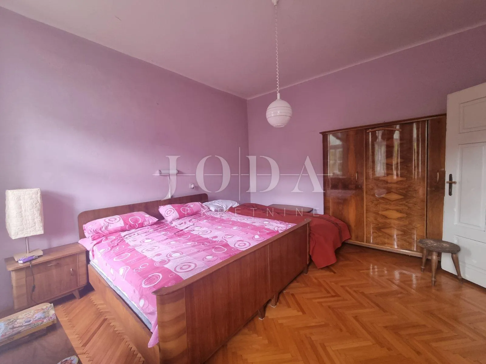 tribalj, kuća,gospodarska zgrada, prostrana okućnica i oranica - slika 13