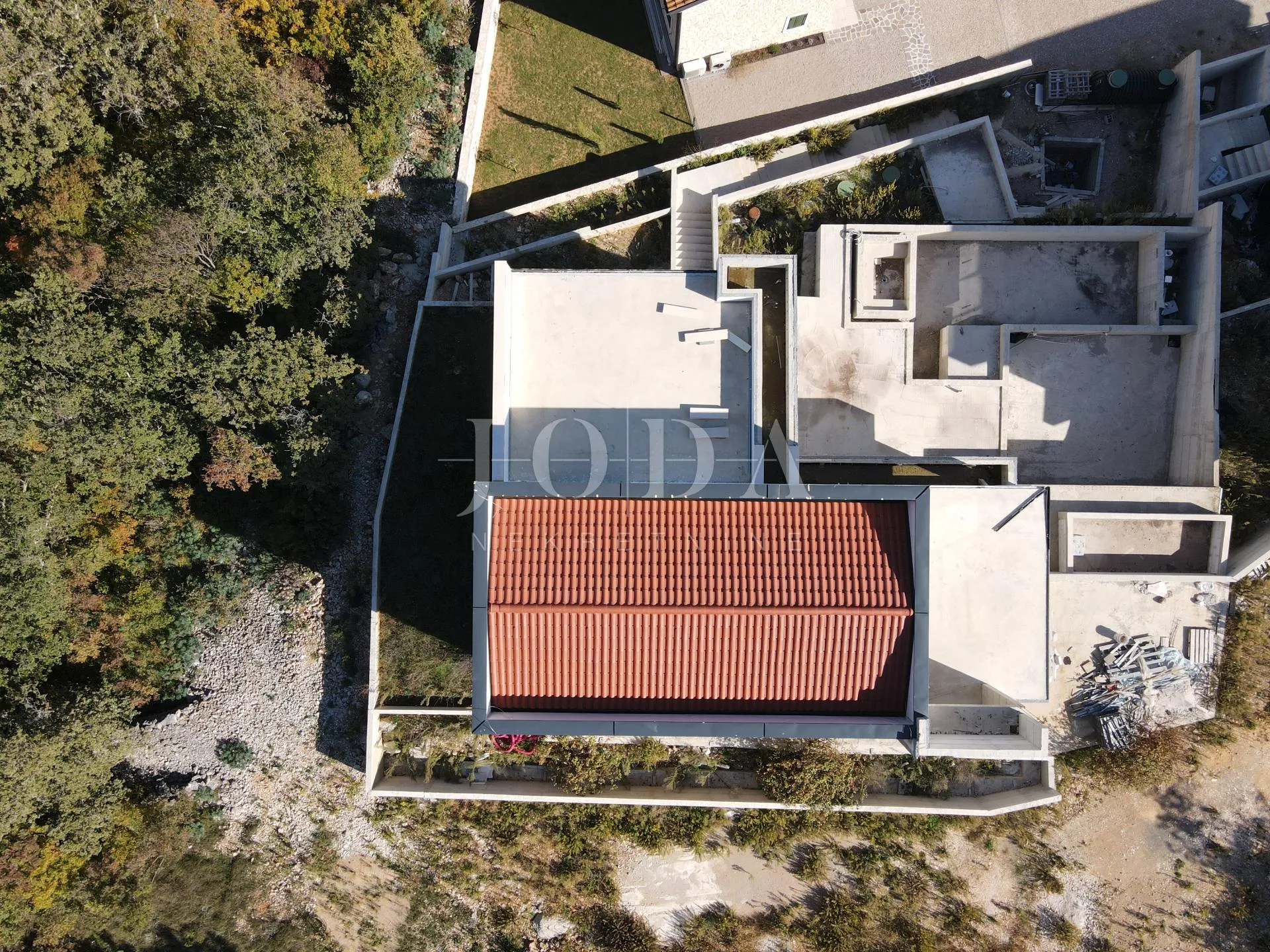 vrbnik, vila sa bazenom - slika 16
