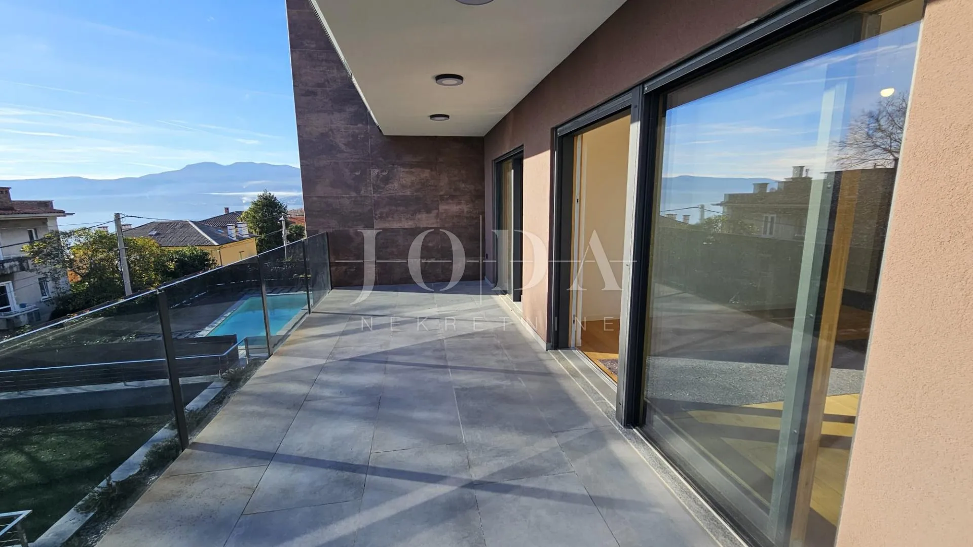 kantrida, luksuzni penthouse s panoramskom terasom i tri garažna mjesta - slika 16