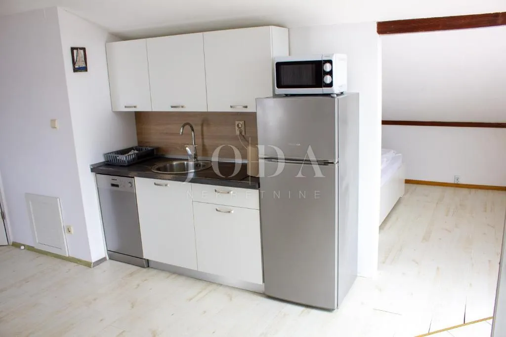ekskluzivna nekretnina u crikvenici: 602 m², bazen, 7 apartmana, 250 m od mora - slika 45