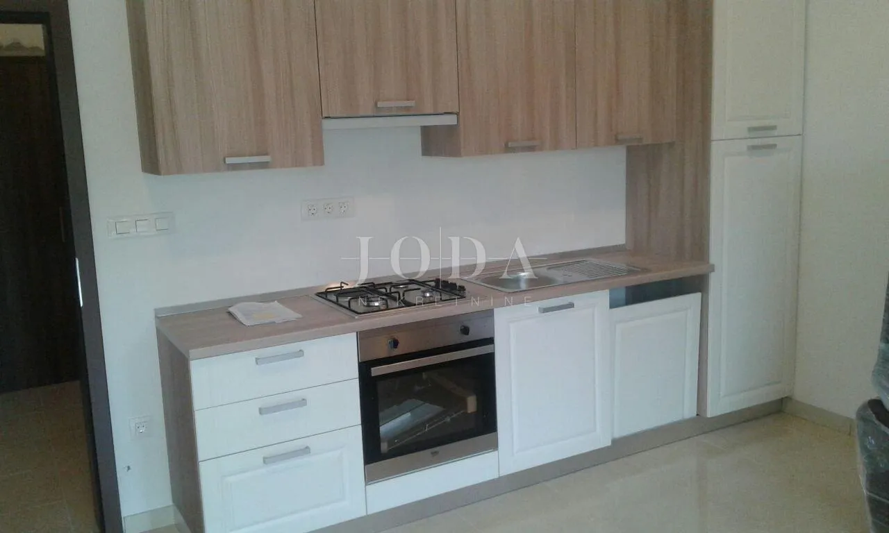 kraljevica, oštro, kuća s apartmanima i bazenom! - slika 3