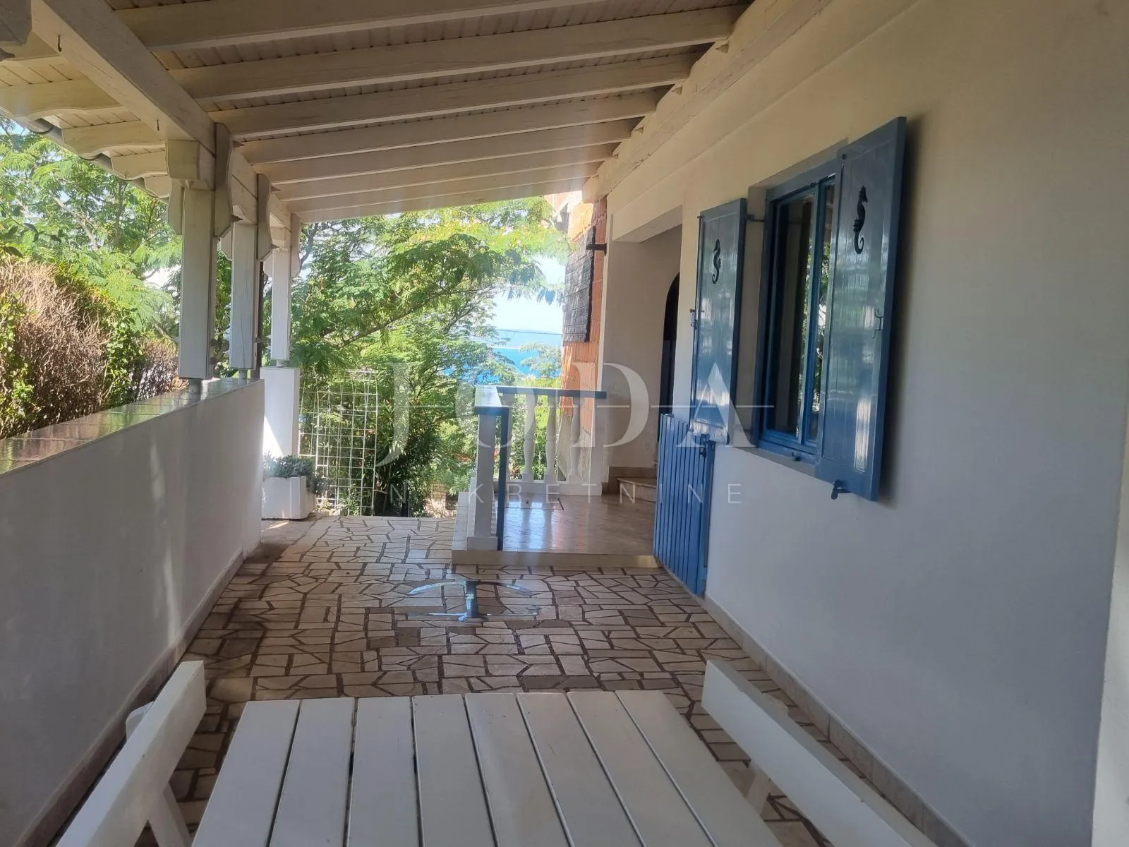 klenovica, kuća sa tri stambene jedinice - slika 5