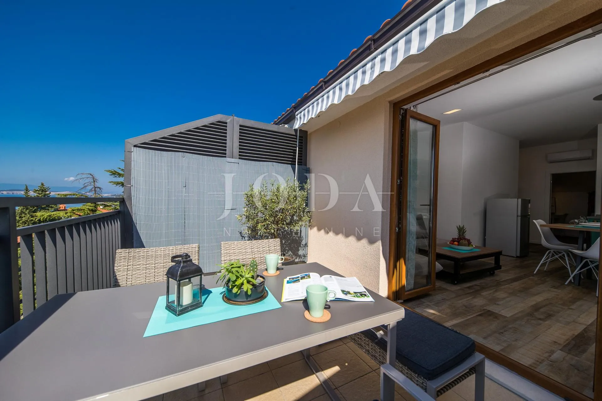 crni mol penthaus dva apartmana - slika 4